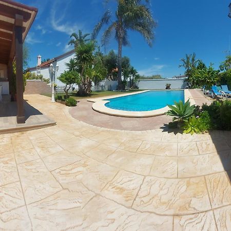 Chalet La Huerta Con Piscina Y Wifi كونيل ذي لا فرونتيرا المظهر الخارجي الصورة
