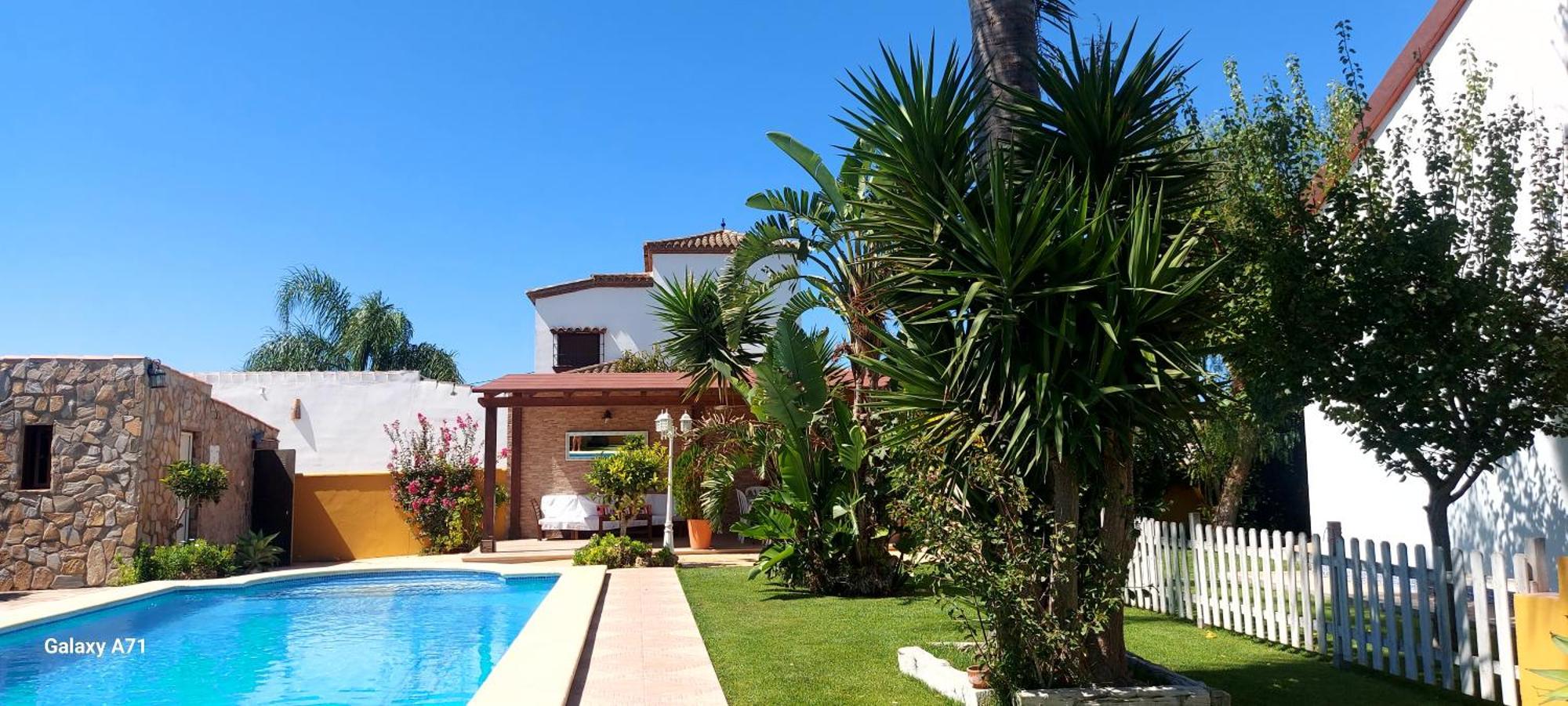 Chalet La Huerta Con Piscina Y Wifi كونيل ذي لا فرونتيرا المظهر الخارجي الصورة