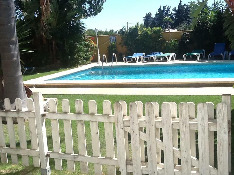 Chalet La Huerta Con Piscina Y Wifi كونيل ذي لا فرونتيرا المظهر الخارجي الصورة