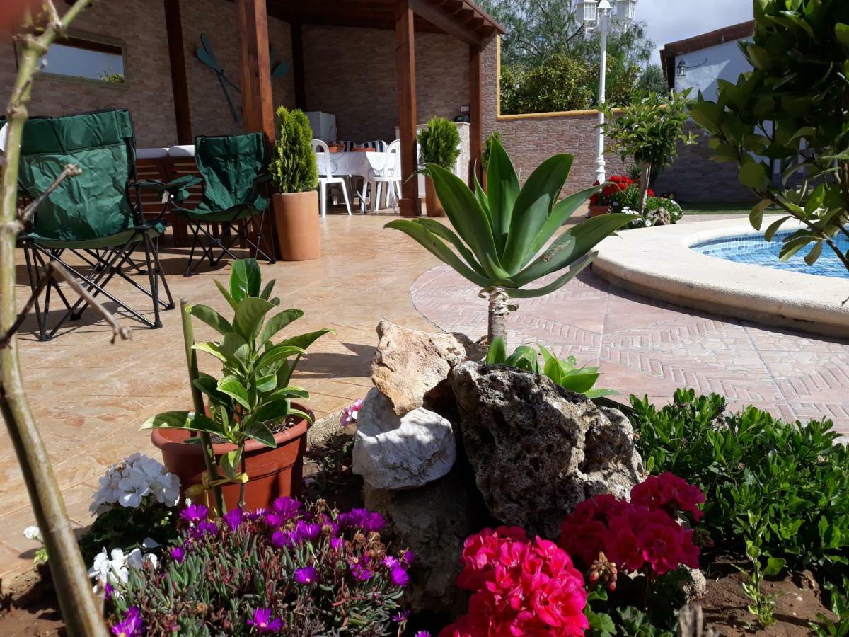 Chalet La Huerta Con Piscina Y Wifi كونيل ذي لا فرونتيرا المظهر الخارجي الصورة