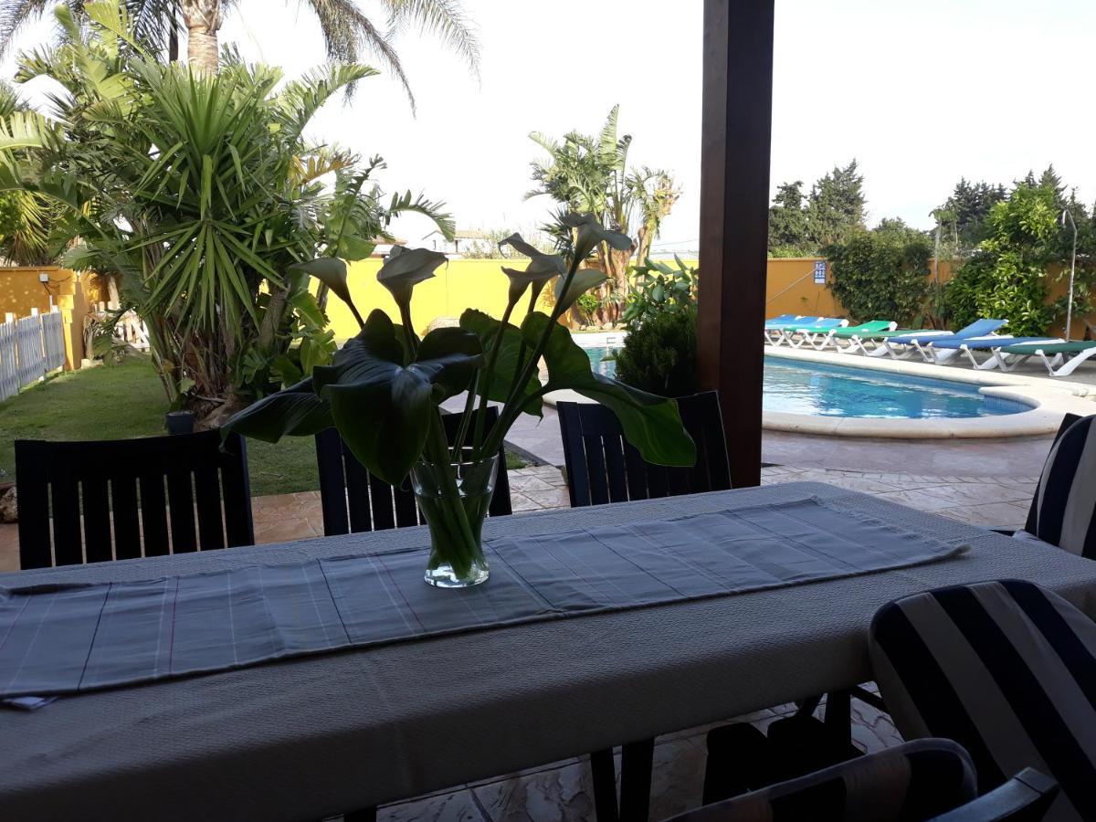 Chalet La Huerta Con Piscina Y Wifi كونيل ذي لا فرونتيرا المظهر الخارجي الصورة